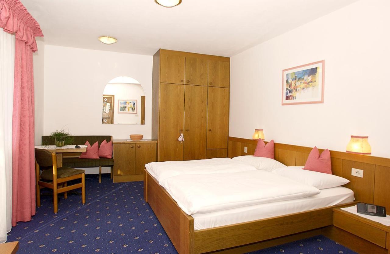 Palmengarten Hotel Gstoer ラグンド エクステリア 写真